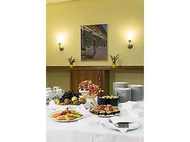 Scandic Europaviertel Otel 4*