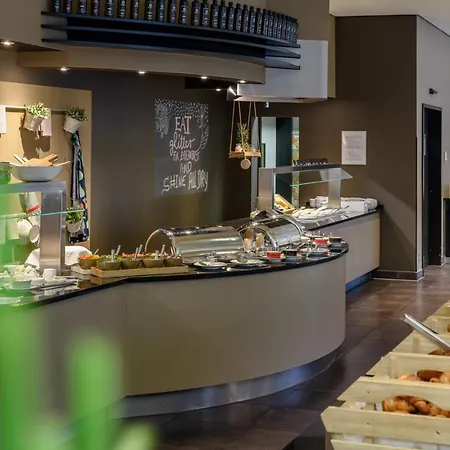 Hotel Scandic Europaviertel 4*