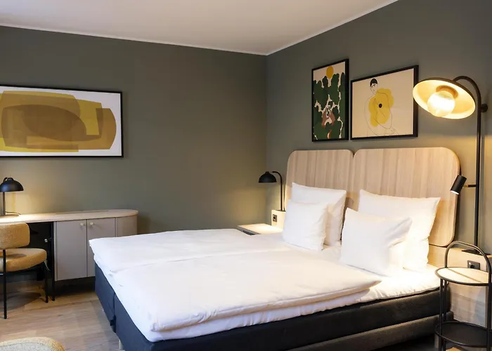 Hotel Scandic Europaviertel 4*